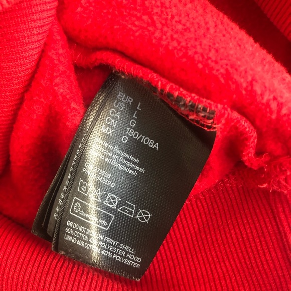 Pokemon Red Pikachu Hoodie  Size :Large - Picture 7 of 7